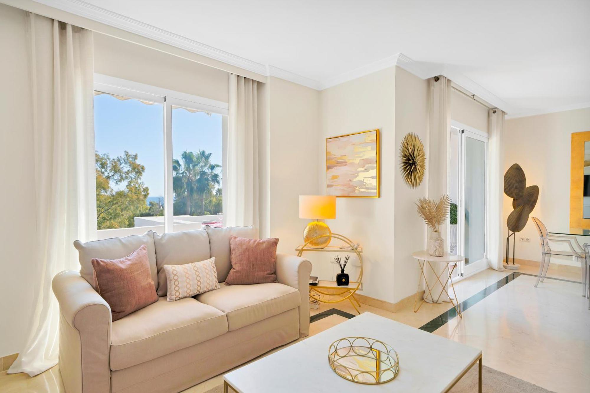 Luxury Penthouse With Sea Views In Marbella Golden Mile, Puente Romano Area Екстериор снимка